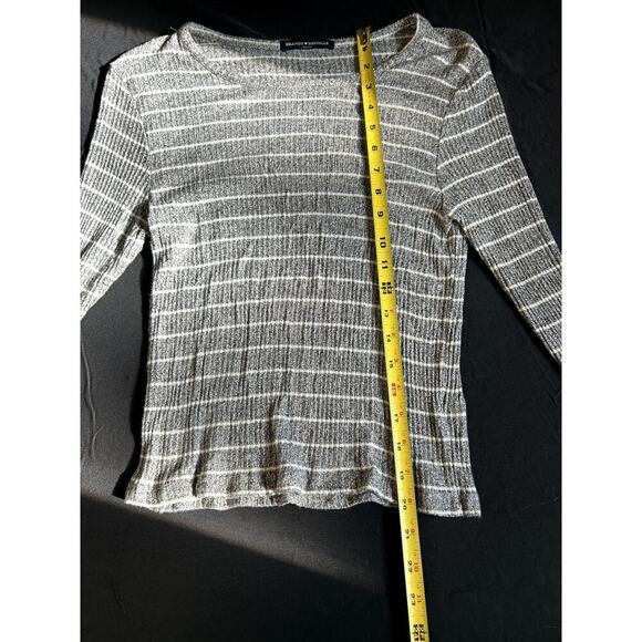 Brandy Melville Gray White Stripe One Size Long Sleeve Top - Picture 3 of 6